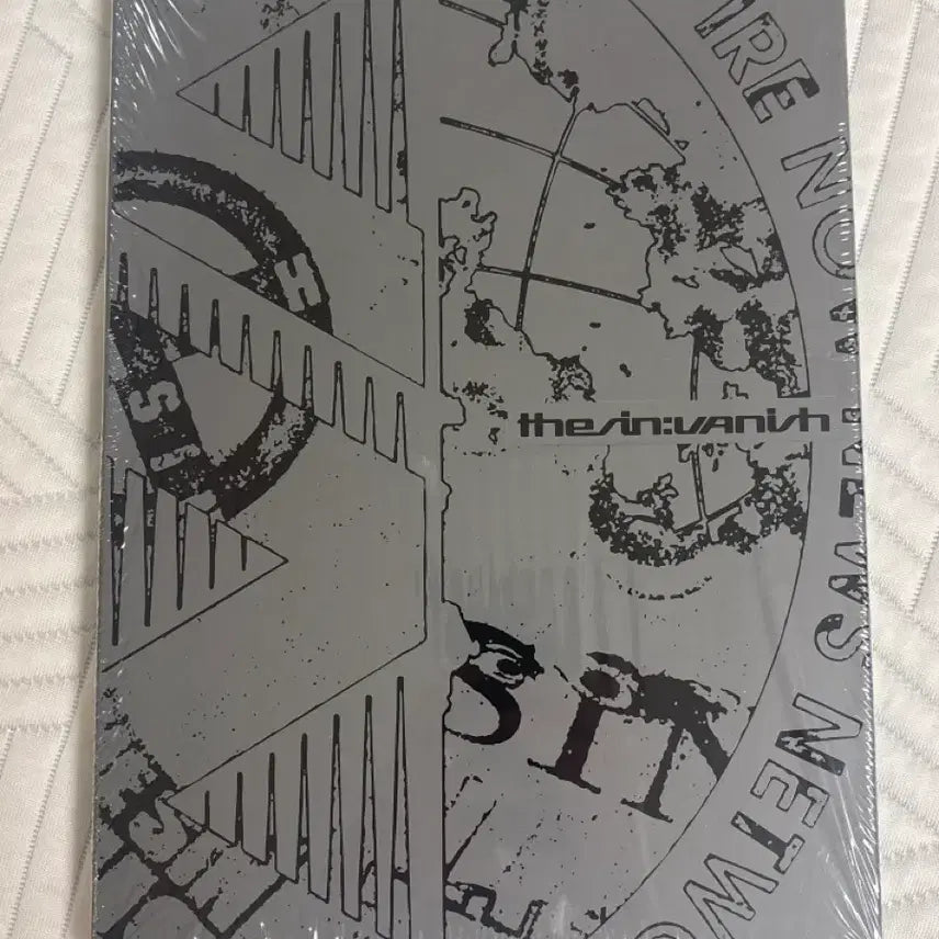 [BUNJANG] ENHYPEN THE STARNISH Forbidden Ver. Sealed / 엔하이픈 더 씬 베니시 forbidden ver 미개봉