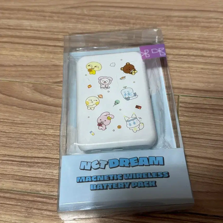 [BUNJANG] NCT DREAM Everland Magnetic Wireless Power Bank 5000mAh / (원가이하)NCT DREAM 애버랜드 무선 보조배터리