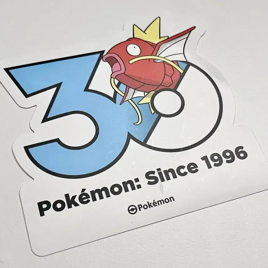 [BUNJANG] Pokemon 30th Anniversary Logo Sticker Magikarp / 포켓몬) 30주년 기념 로고 스티커 잉어킹