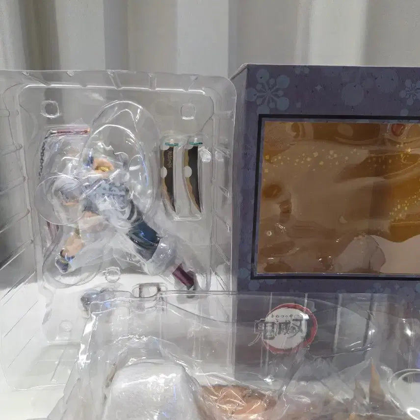 [BUNJANG] Aniplex Tengen Uzui 1/8 Scale Figure / 귀멸의칼날 애니플렉스 우즈이 텐겐 1/8 피규어