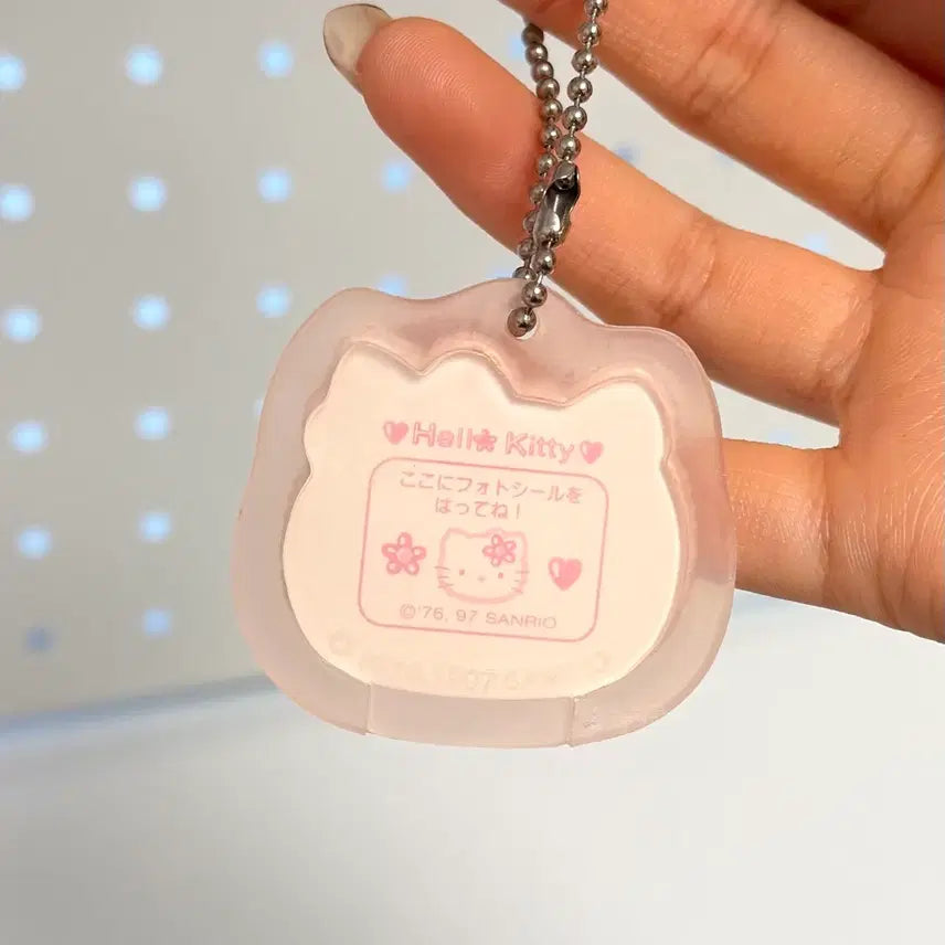 [BUNJANG] 1997 Hello Kitty Clear Keychain / 고전 1997 키티 클리어 키링