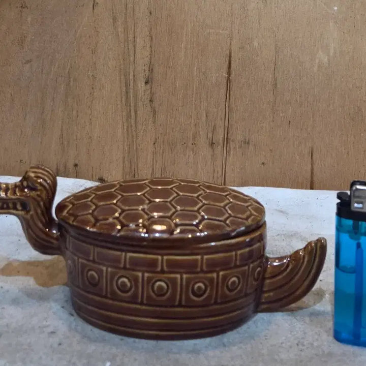 [BUNJANG] Celadon Turtle-Shaped Ceramic Box / 연대좋은 거북형상 도자기 합