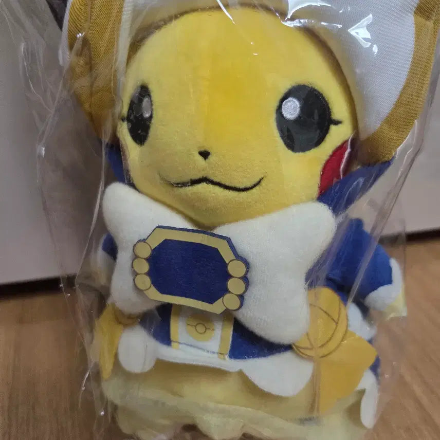 [BUNJANG] Pokemon Madame Pikachu Madame Chu Plush / 포켓몬 마담 피카츄 마담츄 인형
