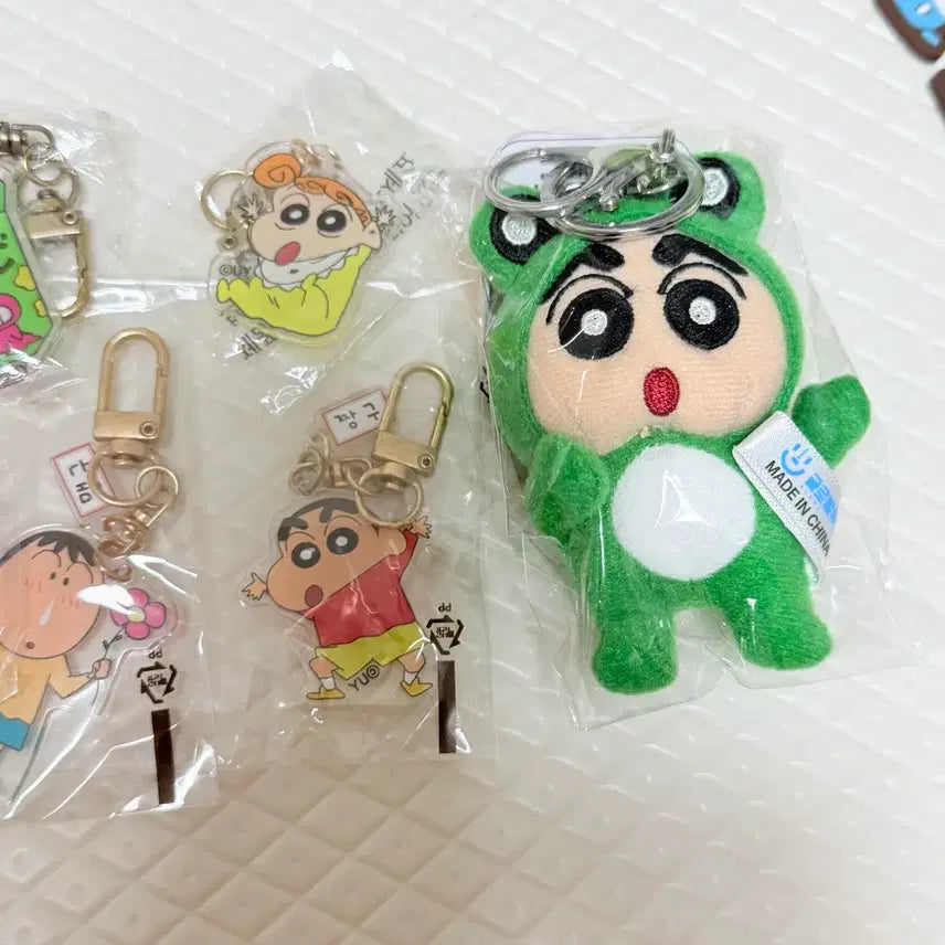 [BUNJANG] Crayon Shin-chan Acrylic Keyring Figure Doll Bundle Set / 짱구 아크릴 키링 피규어 인형 키링 일괄