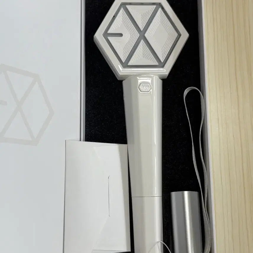 [BUNJANG] EXO EXO-bi Lightstick (New EXO-bi) / 엑소 응원봉 에리디봉(뉴리디봉) 새상품