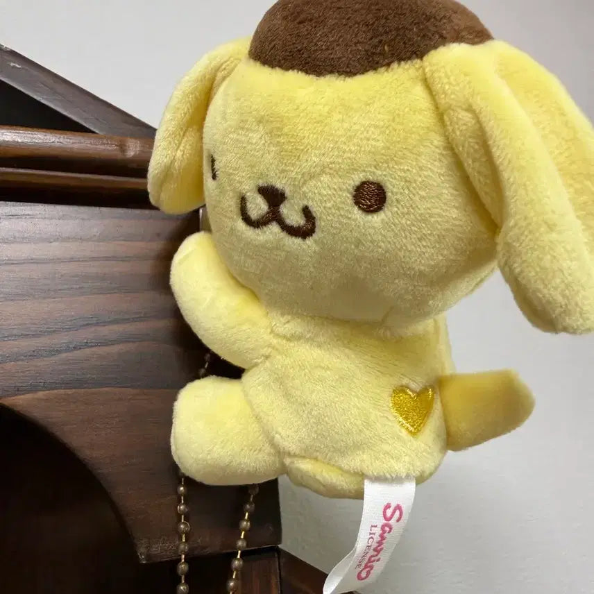 [BUNJANG] Sanrio Pompompurin Magnetic Plush Doll (2019) / 산리오 폼폼푸린 자석인형 2019년