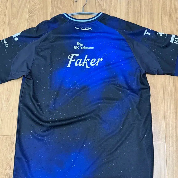 [BUNJANG] T1 Make a Wish Faker Jersey XL / T1 티원 메이크어위시 유니폼 페이커 - XL