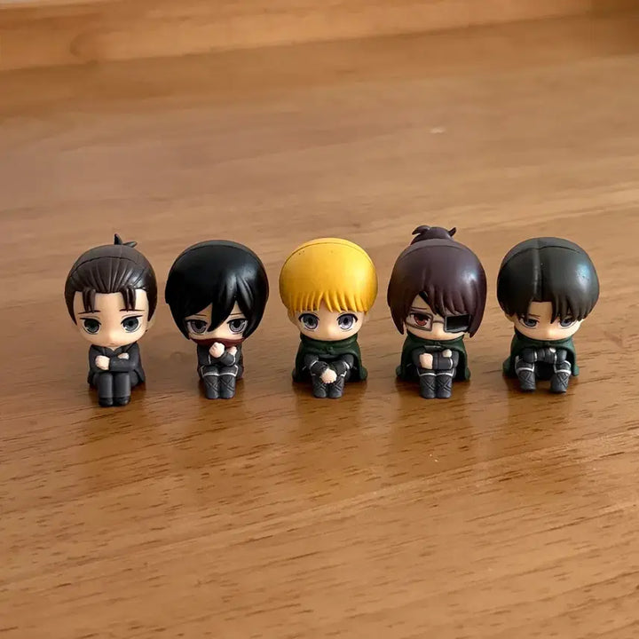[BUNJANG] Attack on Titan Machiboke New Uniform 10th Anniversary Gacha Set / 진격의거인 마치보케 신제복 10주년 가챠 5종