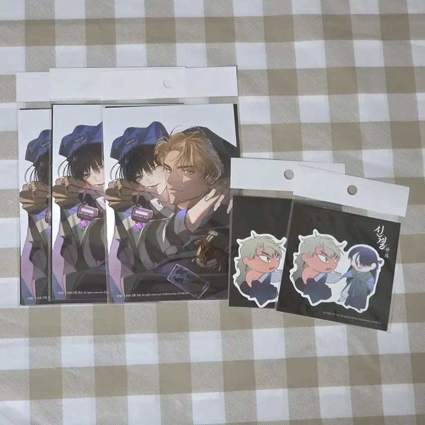 [BUNJANG] Lebom Salon de Lebom Print Photos (3) + Sticker Set (2) / LEBOM 살롱 드 르봉 신결 레봄 인화사진3개+조각스티커2개