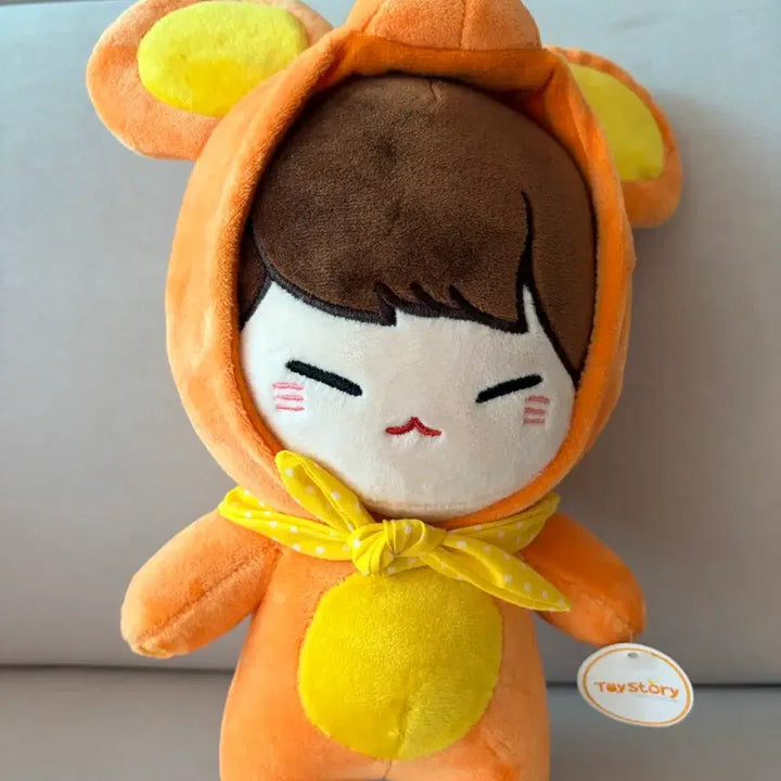 [BUNJANG] Infinite Sungkyu 25cm Plush Doll (Mint Condition) / 인피니트 성규 인형(25cm)