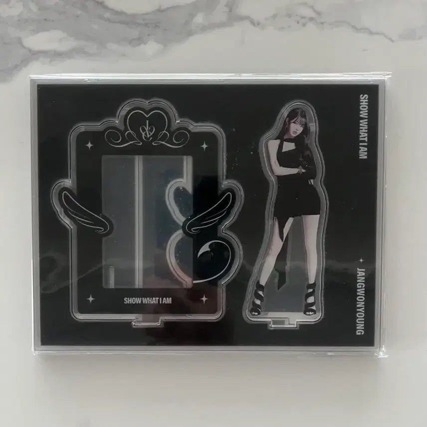 [BUNJANG] IVE Jang Won Young Concert MD Acrylic Photo Stand Set (Sealed) / [당일배송] 아이브 콘서트 엠디 장원영 아크릴 포토 스탠드 세트 미개봉 양도