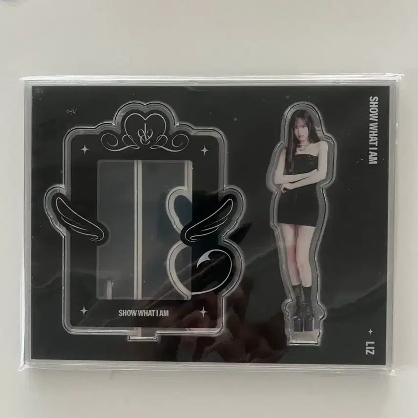 [BUNJANG] IVE Concert MD Rei Acrylic Photo Stand Set (Sealed) / [당일배송] 아이브 콘서트 엠디 리즈 아크릴 포토 스탠드 세트 미개봉 양도