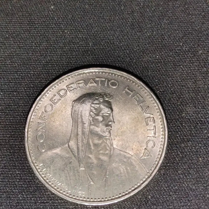 [BUNJANG] Swiss Coin Set (5 Types, 10 Coins, 1953-1993) / 스위스 주화 세트 ( 5종 10개. &