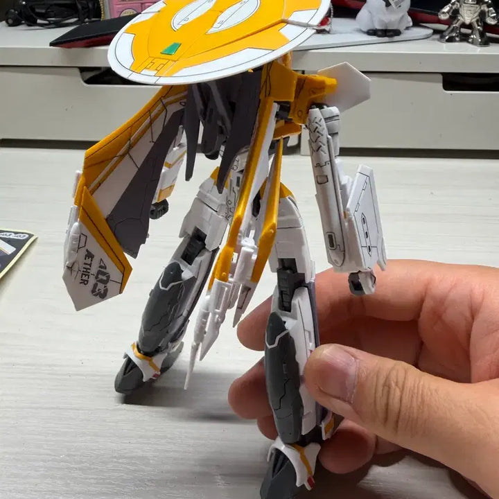 [BUNJANG] HG VF-31E Siegfried (Chuck Mustang&