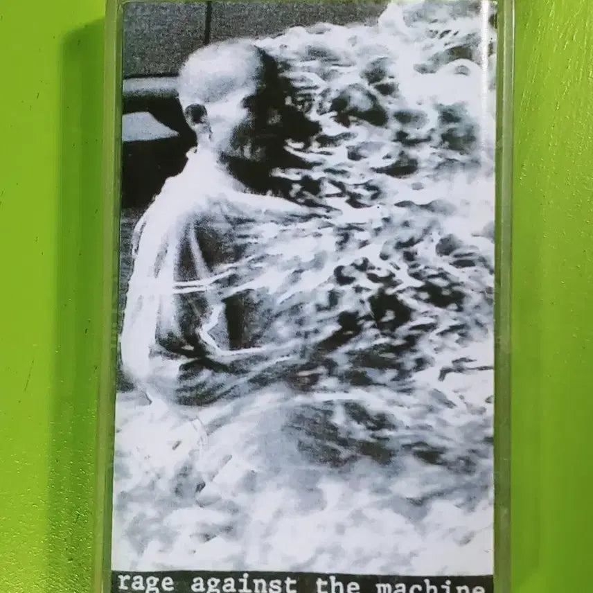 [BUNJANG] Rage Against The Machine 1st Album Cassette Tape / 레이지 어게인스트 더 머신 1집 카세트 테이프