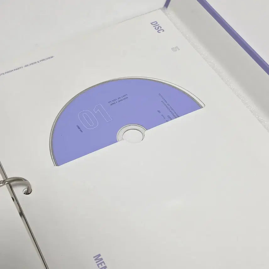[BUNJANG] BTS Memories 2018 DVD V &amp; Jungkook Photocard Set / 포카 2장) 메모리즈 2018 방탄 momories bts 뷔 정국 v jungkook dvd 디비디