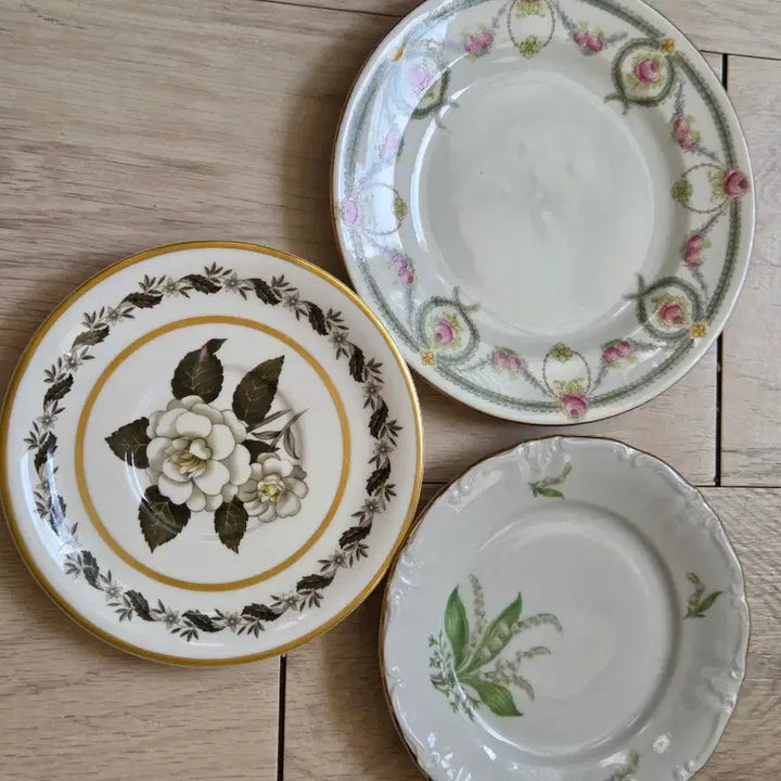 [BUNJANG] Vintage Lily of the Valley Bread Plate Set / 빈티지 은방울꽃 접시,소접시,브레드 접시 세트 판매