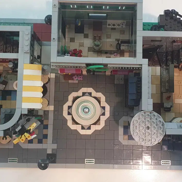 [BUNJANG] LEGO Creator Expert Assembly Square 10255 Building Set / 레고10255