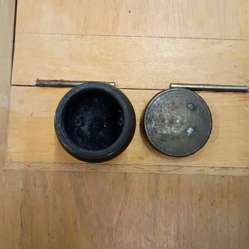 [BUNJANG] Brass Inkstone (Meoktong) - 4.3cm Height / 황동 먹통 높이4.3cm