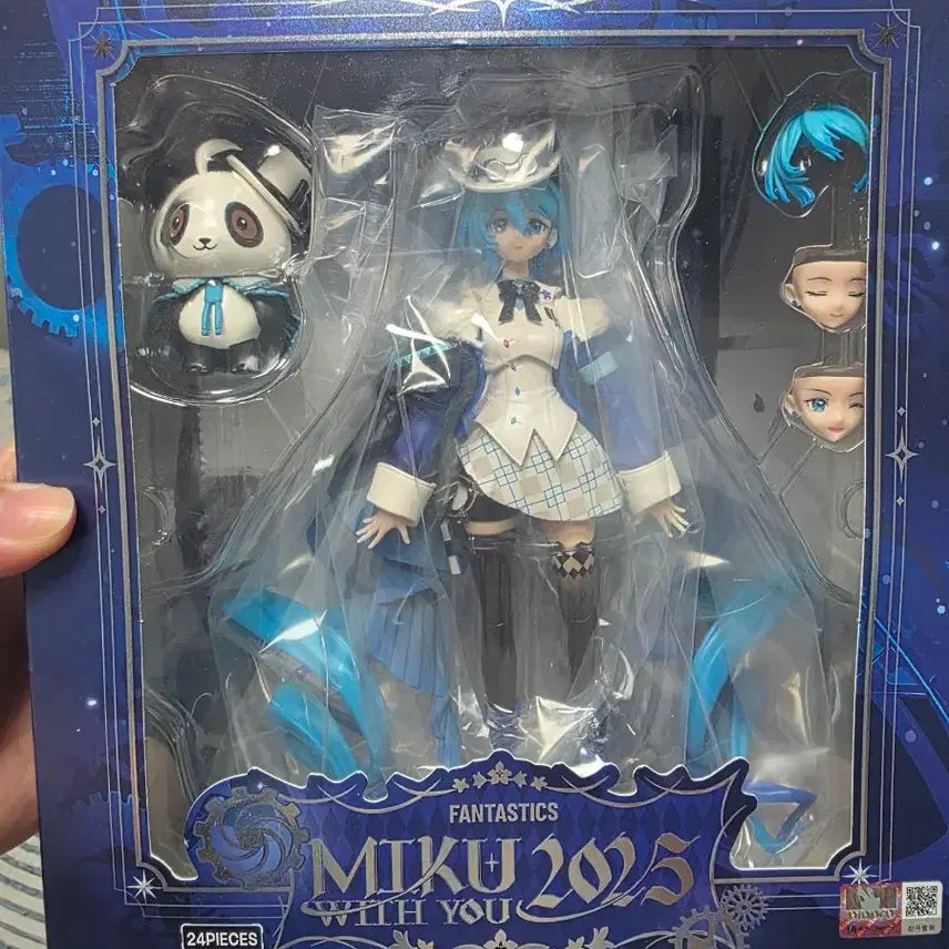 [BUNJANG] Hatsune Miku Fantastic with You 2025 Bloxy Figure (Sealed) / 미개봉 하츠네 미쿠 판타스틱 with you 2025 블로키 피규어 판매합니다