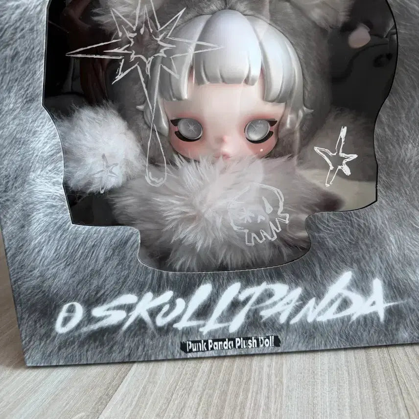 [BUNJANG] Pop Mart Skullpanda Punk Panda Figure / 팝마트 스컬판다 펑크 판다 인형