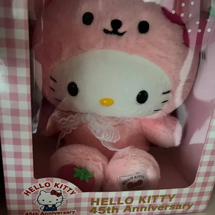 [BUNJANG] Sanrio Hello Kitty 45th Anniversary Ichigo Bear Plush / 키티 45주년 이치고베어 인형