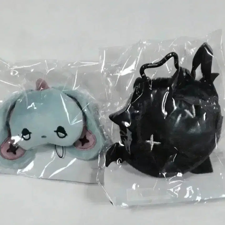 [BUNJANG] Xdinary Heroes XH Monsters Toen Face Keyring + Backpack Keyring Bundle Set / 엑스디너리히어로즈 엑디즈 엑몬즈 툐낸 준한 페이스키링 + 백팩 키링
