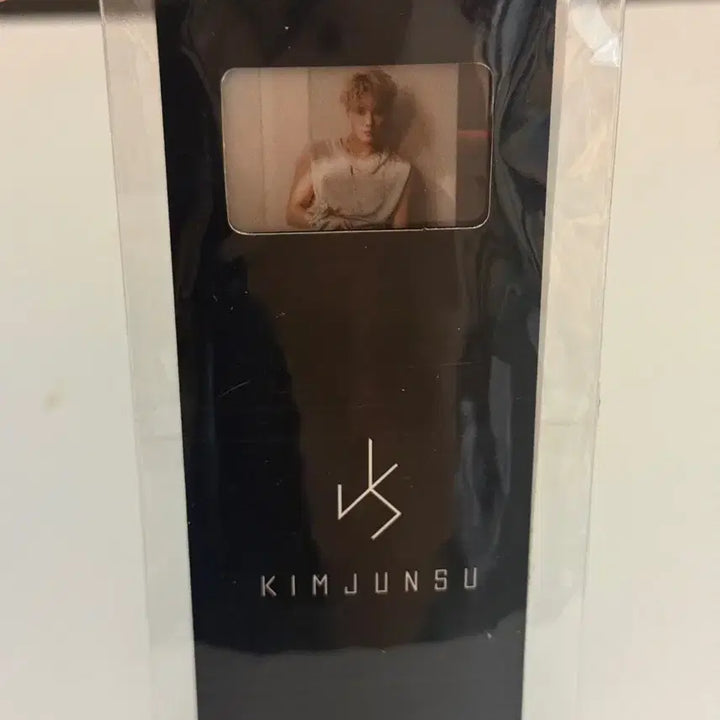 [BUNJANG] Kim Junsu Weverse Pop-up Acrylic Keyring + Film Bookmark Set / 김준수 위버스 팝업 굿즈 키링 + 필름 북마크