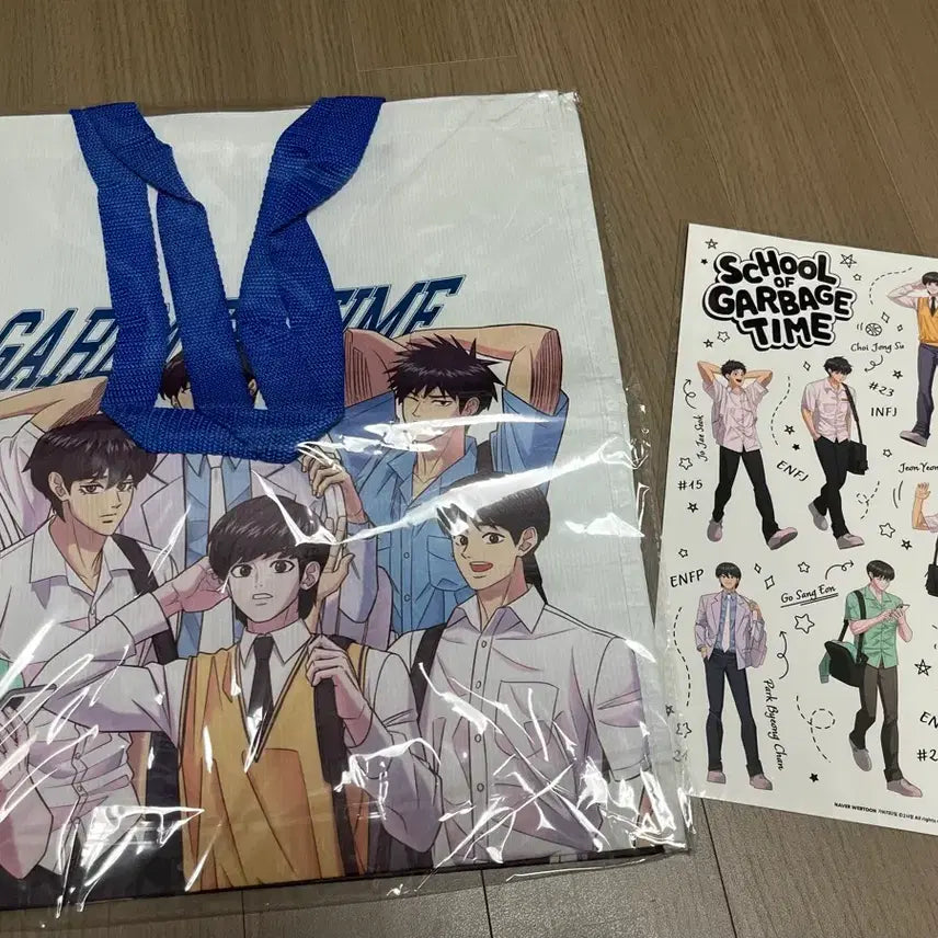 [BUNJANG] Garbage Time Pop-up Store Tarpaulin Bag &amp; Sticker Set (Sealed) / [미개봉] 가비지타임 팝업스토어 특전 가방&amp;스티커