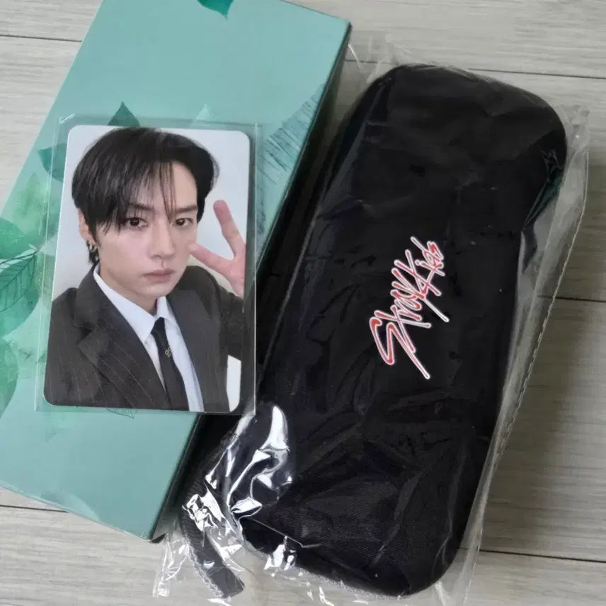 [BUNJANG] Stray Kids Lee Know SKZ-REPLAY Soundwave Photocard + Fan Gift Parasol / 스키즈 리노 디스앤댓 공방 포카 + 역조공 양산