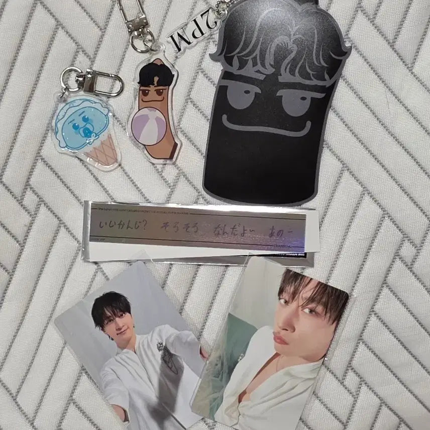 [BUNJANG] 2PM Junho The Return Goods Bundle Set - Keyring &amp; Photocard / 2PM 찬성 더리턴 굿즈 키링 포토카드 일괄