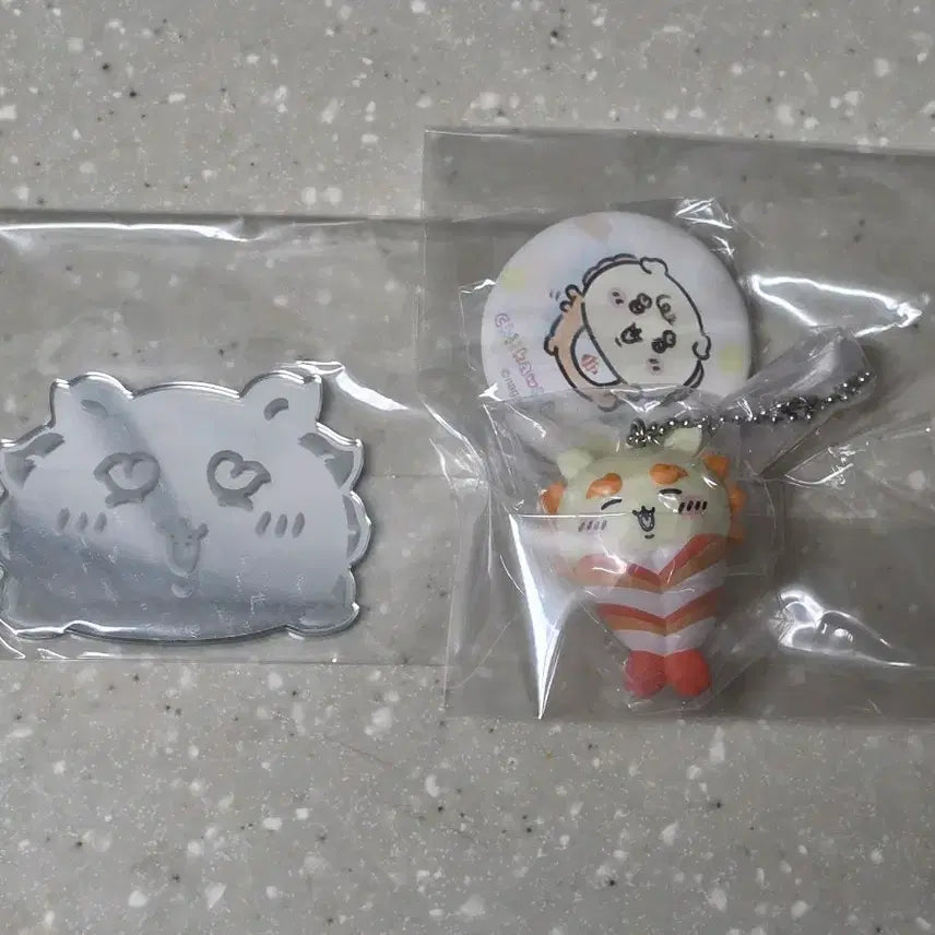 [BUNJANG] Shisha Mirror, Can Badge, and Keychain Set / 시샤 거울+캔뱃지+키링