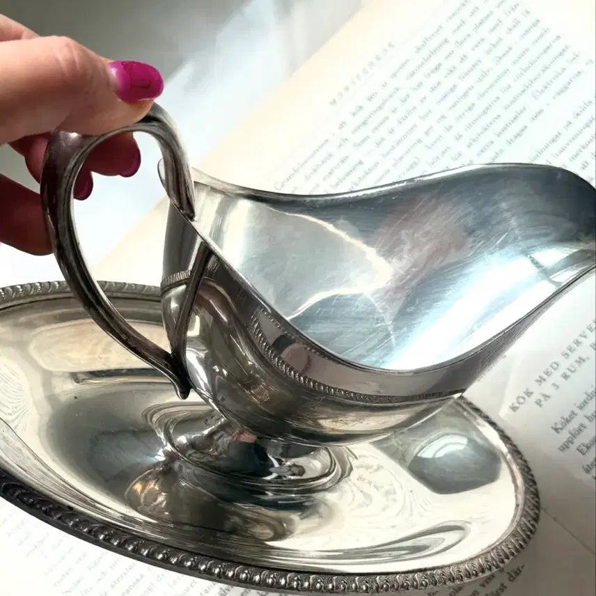 [BUNJANG] Vintage Silver-Plated Integrated Gravy Boat / 빈티지 실버플레이트 일체형 그레이비보트