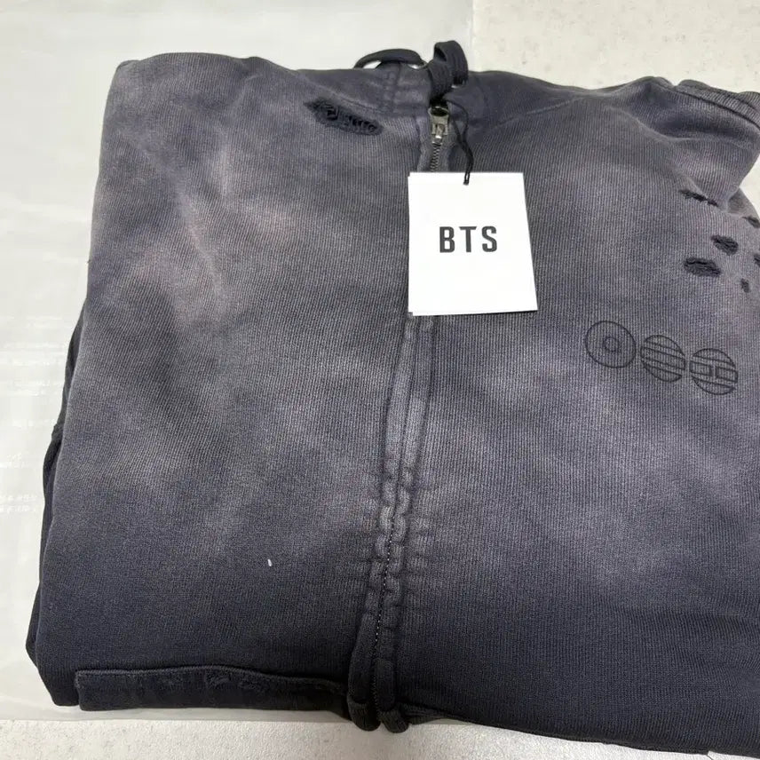 [BUNJANG] BTS Arirang Hoodie Charcoal S / 방탄 아리랑 굿즈 후드 집업 차콜 S size 미사용 양도