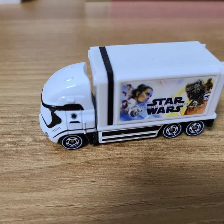 [BUNJANG] Tomica Star Wars Limited Edition Truck / 토미카 스타워즈 한정판