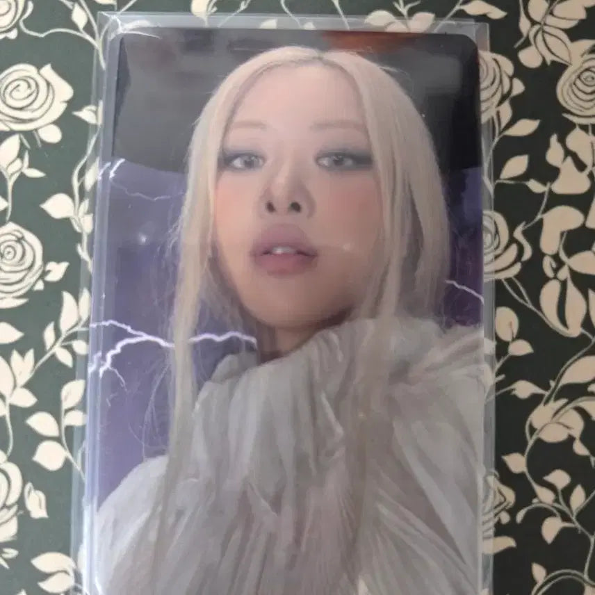 [BUNJANG] BLACKPINK Rosé Deadline Silver Photocard / 블랙핑크 블핑 포토카드 포카 로제 rosie  BLACKPINK BP 데드라인 Deadline 실버