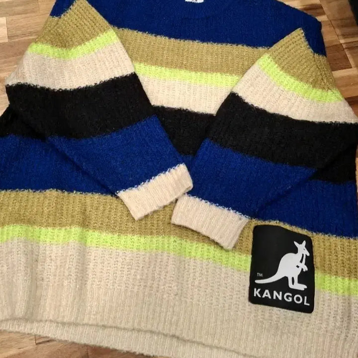 [BUNJANG] Kangol x H&amp;M Oversized Striped Sweater / 빈첸 손민수템 캉골니트
