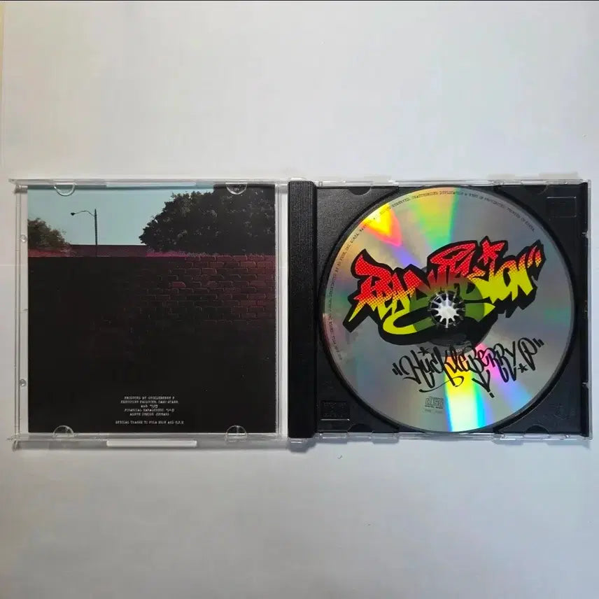 [BUNJANG] Huckleberry P READMISSION Autographed Album (Opened) / 국힙 허클베리피 READMISSION 사인반 개봉 판매