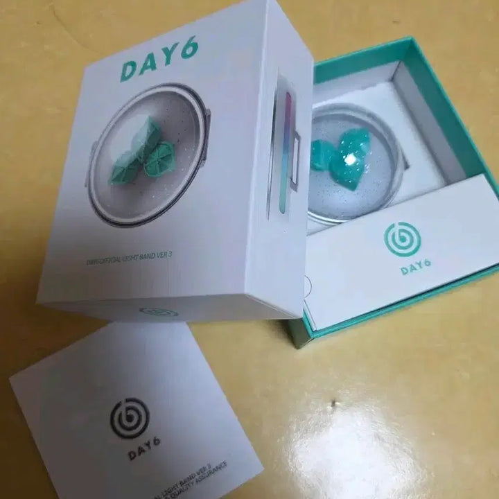 [BUNJANG] DAY6 Made Watch V3 Official Lightstick / 데이식스 DAY6 응원봉 마데워치v3 급처