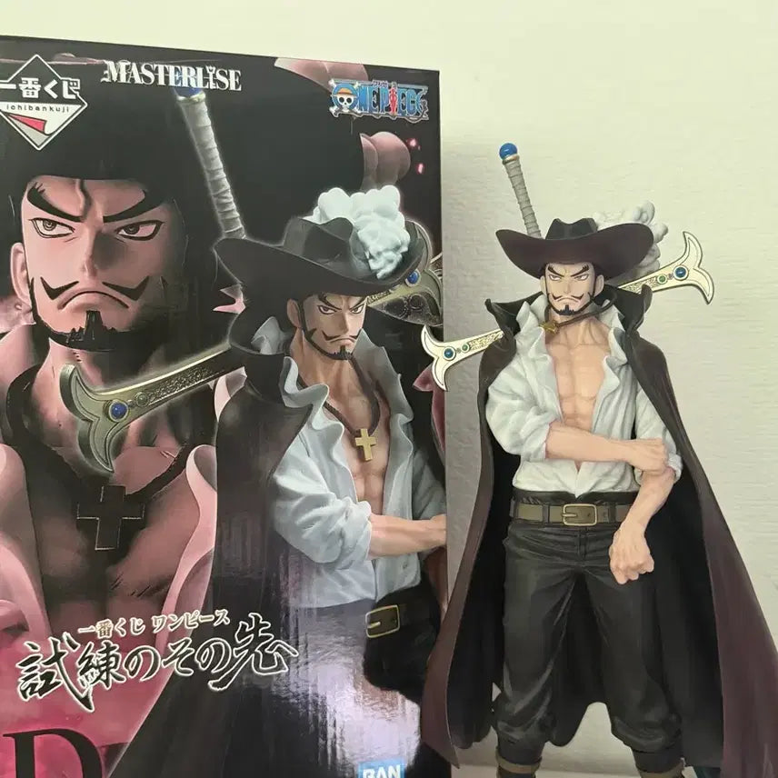 [BUNJANG] Ichiban Kuji One Piece Mihawk D Prize Figure / 원피스 제일복권 시련을 넘어 미호크 D상 피규어 이치방쿠 지 원피스 쥬라큘 미호크