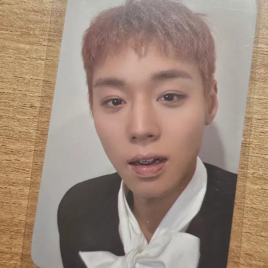 [BUNJANG] Park Jihoon RE:FLECT Mirror Keyring Photocard POB (Sealed) / (미개봉) 박지훈 리플랙트 미러 키링 포카 미공포