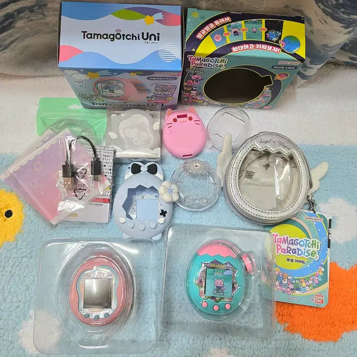 [BUNJANG] Tamagotchi Uni Angel Full Box + Tamagotchi Paradise Jade Full Box / 다마고치 유니 엔젤풀박스+다마고치 파라다이스 제이드 풀박스
