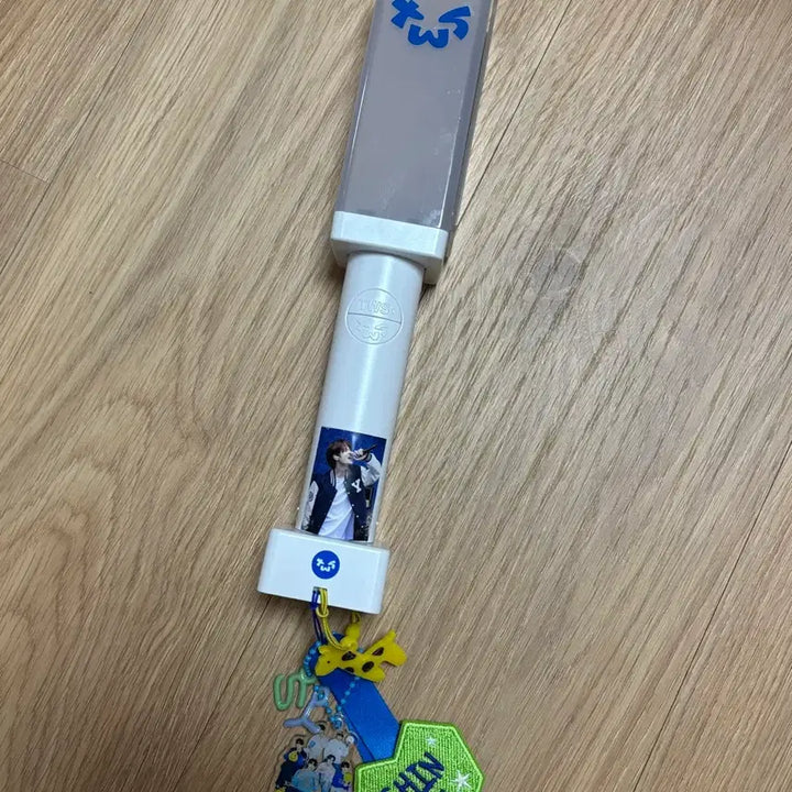 [BUNJANG] TWS Lightstick / 투어스 응원봉