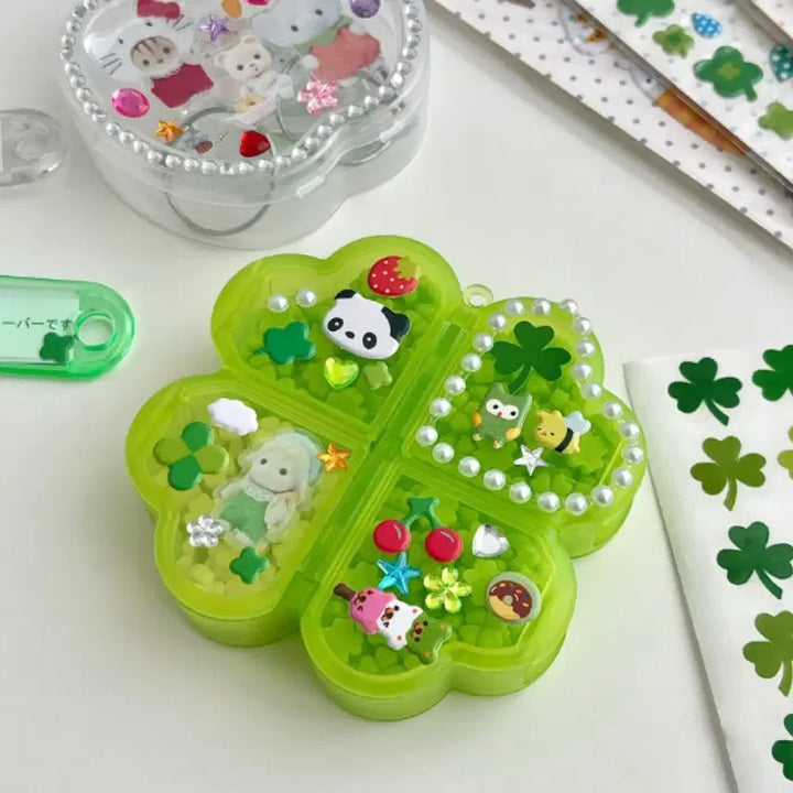 [BUNJANG] Four Leaf Clover Storage Container Pill Box / 럭키 행운 네잎클로버 수납통 알약통