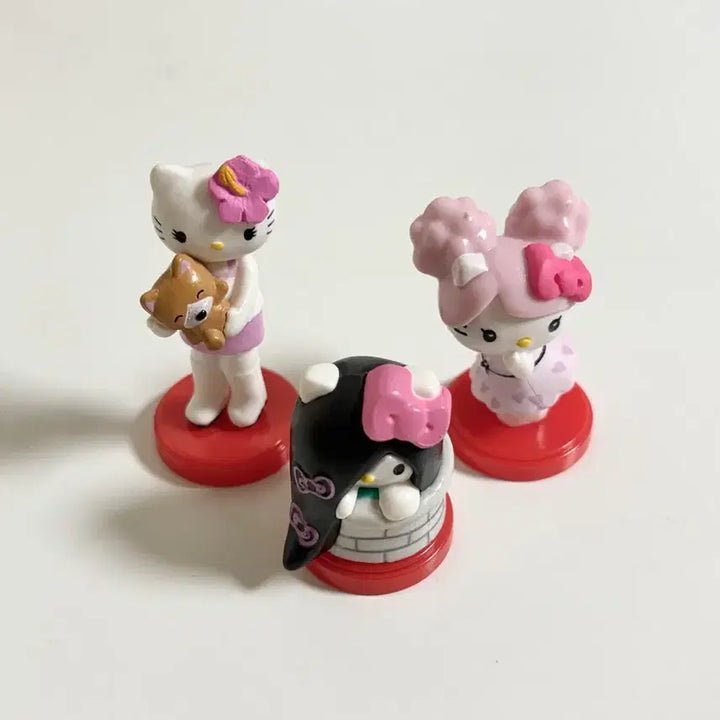 [BUNJANG] Bundle Set: Vintage Hello Kitty Choco Egg Figures (Garur, Sadako, Peach John) / (일괄)고전키티 피규어 초코에그 갸루 롱다리 사다코 피치존 헤이세이 헬로키티 산리오