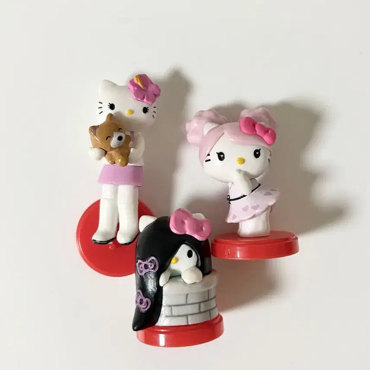 [BUNJANG] Bundle Set: Vintage Hello Kitty Choco Egg Figures (Garur, Sadako, Peach John) / (일괄)고전키티 피규어 초코에그 갸루 롱다리 사다코 피치존 헤이세이 헬로키티 산리오