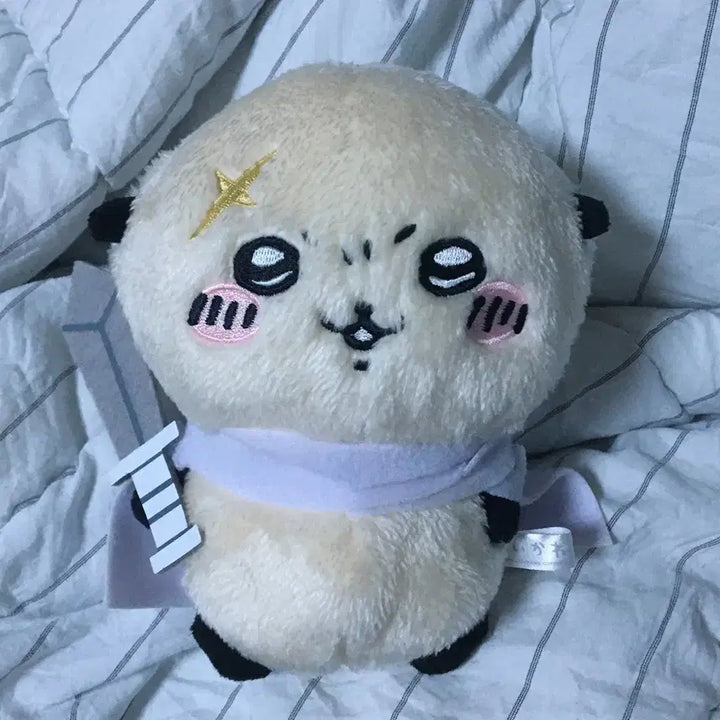 [BUNJANG] Chiikawa FURYU Toru Rakko "Sword" Medium Plush / 치이카와 후류 토벌 랏코 칼 든 중형 인형 누이 개봉 양도