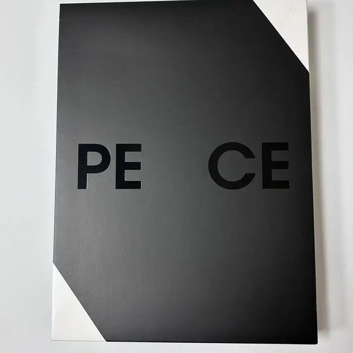 [BUNJANG] G-Dragon Peaceminusone Exhibition Making Book Photobook / 희귀) 지드래곤 2015년 피스마이너스원 피마원 전시 메이킹북 포토북
