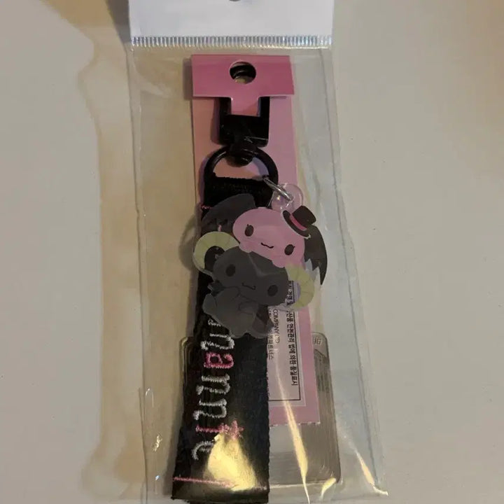 [BUNJANG] Sanrio Lollic) K/D/A Akali | K/DA ALL OUT | Limited Edition | Acrylic Standee / 산리오 롤로매닉 키홀더