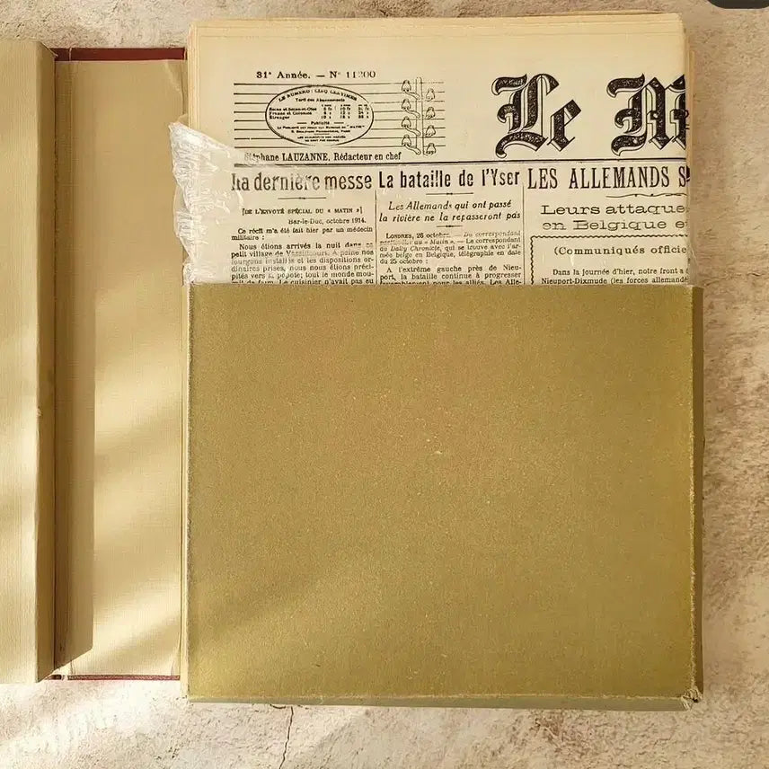 [BUNJANG] French Original Vintage Newspaper Collection (3 Volumes) / 프랑스 오리지널 빈티지 신문 컬렉션 3권